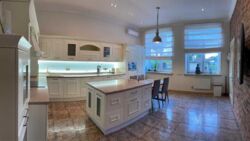   3202         Mont chalet!.  3