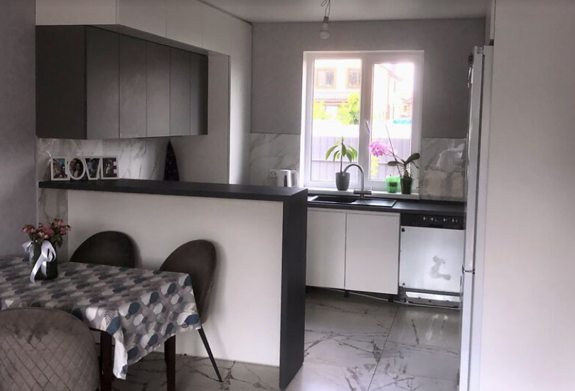Продаж 2 поверхового будинку з меблями і ділянкою на 5 соток, 110 кв. м, 4 кімнати, на пров. Джерельний фото 1 Продаж 2 поверхового будинку з меблями і ділянкою на 5 соток, 110 кв. м, 4 кімнати, на пров. Джерельний фото 1
