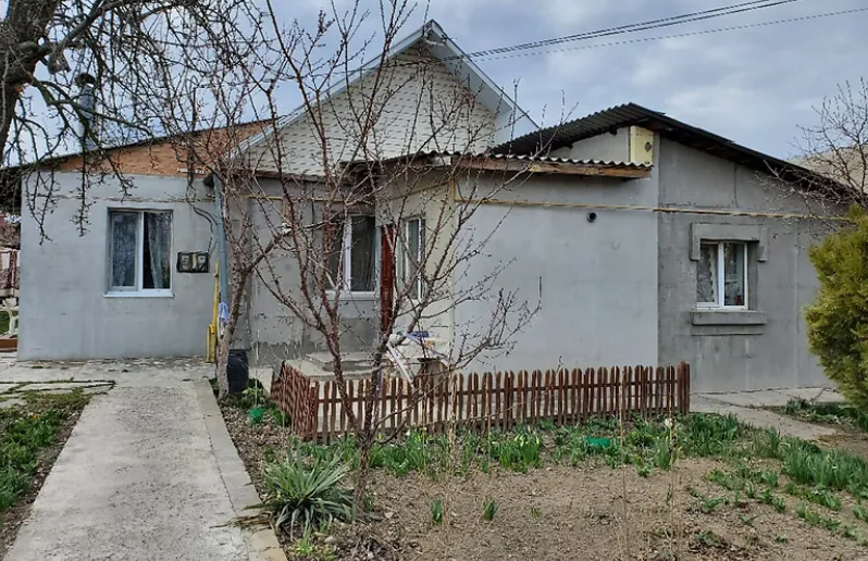 Продаж 1 поверхового будинку з садом і ділянкою на 10 соток, 104 кв. м, 5 кімнат, на вул. Ґрохольських 11 фото 1 Продаж 1 поверхового будинку з садом і ділянкою на 10 соток, 104 кв. м, 5 кімнат, на вул. Ґрохольських 11 фото 1