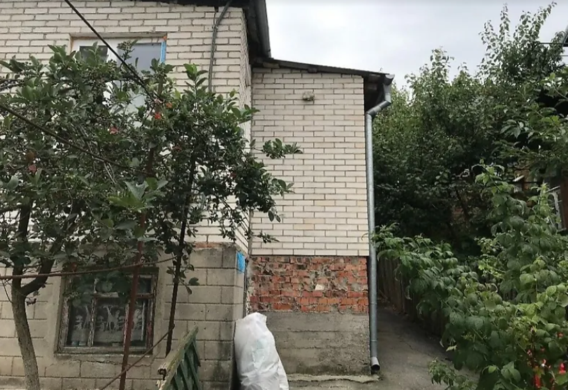 ������ 1 ����������� ������� � ������� � ������� �� 5 �����, 121.3 ��. �, 5 �����, �� �������� 1-� ������������ ���� 1