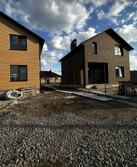 Продаж 2 поверхового будинку з ділянкою на 5 соток, 120 кв. м, 4 кімнати, на пров. Малиновий 13 фото 1 Продаж 2 поверхового будинку з ділянкою на 5 соток, 120 кв. м, 4 кімнати, на пров. Малиновий 13 фото 1