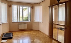 ������ 2 ����������� ������� � ������� � ������� �� 10 �����, 370 ��. �, 6 �����, �� ���. ����� ���� 10