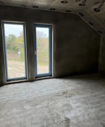 ������ 2 ����������� ������� � ������� �� 5.5 ��. �., 109.7 ��. �, 4 ������ ���� 3