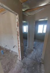 ������ 2 ����������� ������� � ������� � ������� �� 1.5 �����, 120 ��. �, 4 ������, �� ����. ������ ���� 12