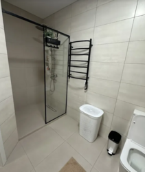 ������ 3 ����������� ������� � ������� � ������� �� 5 �����, 220 ��. �, 4 ������, �� ���. ��������� ���� 5