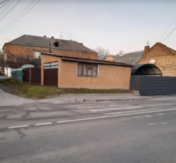 Продаж частини будинку в центрі міста фото 1 Продаж частини будинку в центрі міста фото 1