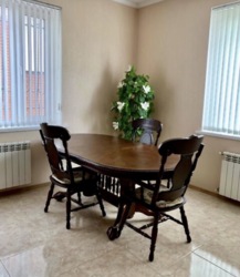 ������ 2 ����������� ������� � ������� � ������� �� 10 �����, 370 ��. �, 6 �����, �� ���. ����� ���� 4