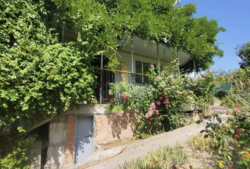 ������ 3 ����������� ������� � ��������� � ������� �� 11.5 �����, 180 ��. �, 4 ������ ���� 8