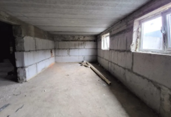 ������ 2 ����������� ������� � �������� � ������� �� 8 �����, 162 ��. �, 3 ������ ���� 6