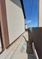 ������ 2 ����������� ������� � ������� � ������� �� 1.5 �����, 120 ��. �, 4 ������, �� ����. ������ ���� 9