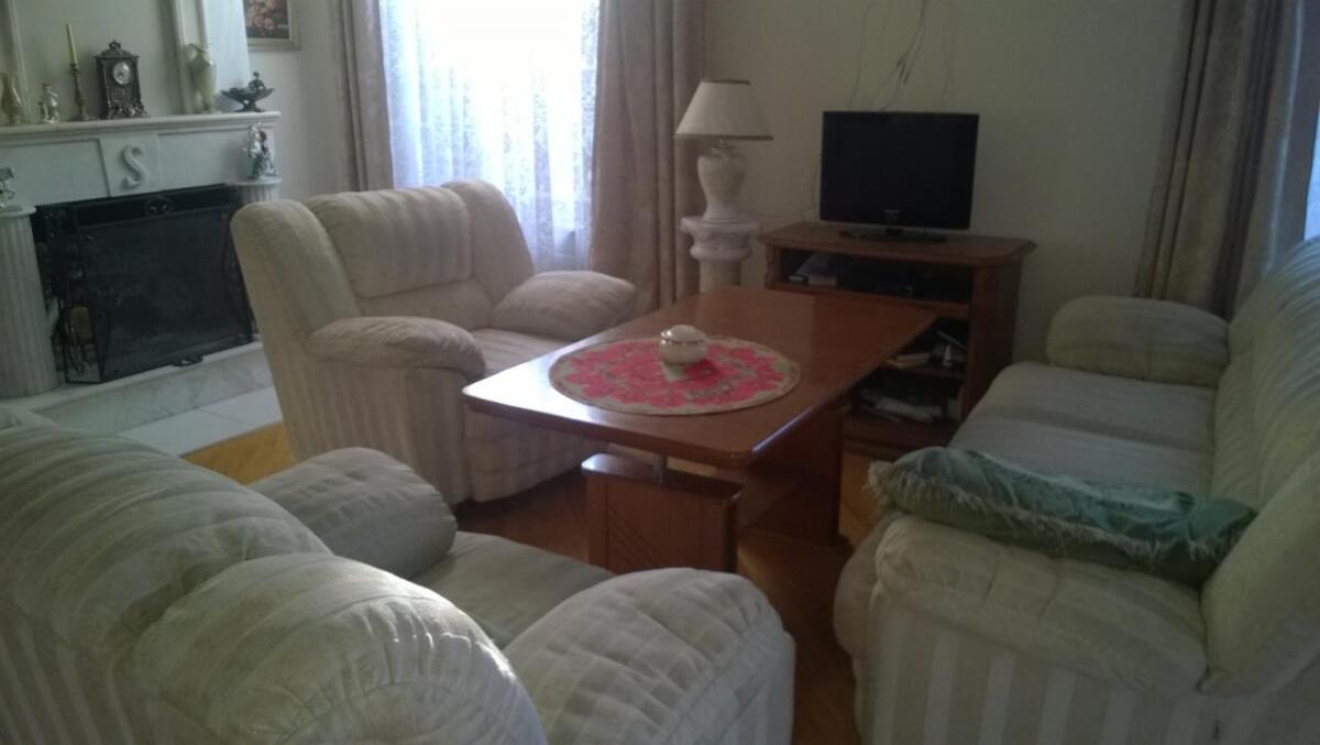 Великий будинок для життя чи під комерцію фото 1 Великий будинок для життя чи під комерцію фото 1