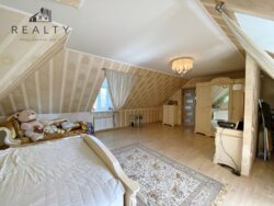 Продаж двоповерхового будинку з гаражем фото 19 Продаж двоповерхового будинку з гаражем фото 19