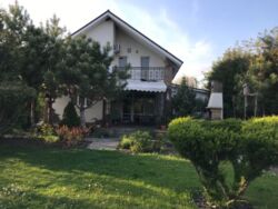 Затишний будинок в Нижній Хортиці фото 1 Затишний будинок в Нижній Хортиці фото 1