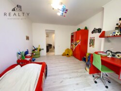 Продаж двоповерхового будинку з гаражем фото 17 Продаж двоповерхового будинку з гаражем фото 17