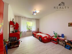 Продаж двоповерхового будинку з гаражем фото 16 Продаж двоповерхового будинку з гаражем фото 16