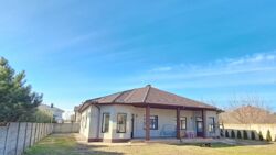 Форум, Парковая 8 фото 1 Форум, Парковая 8 фото 1