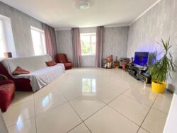 Дом с новым ремонтом в районе Книготорга фото 8 Дом с новым ремонтом в районе Книготорга фото 8