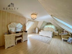 Продаж двоповерхового будинку з гаражем фото 18 Продаж двоповерхового будинку з гаражем фото 18