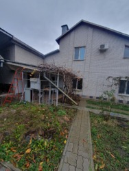 Добротний будинок по Великолузькій фото 19 Добротний будинок по Великолузькій фото 19