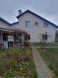 Добротний будинок по Великолузькій фото 20 Добротний будинок по Великолузькій фото 20