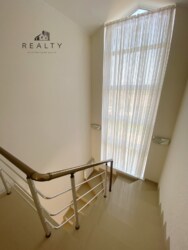 Чудовий будинок у Володимирівці фото 9 Чудовий будинок у Володимирівці фото 9