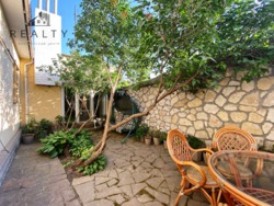 Продаж двоповерхового будинку з гаражем фото 30 Продаж двоповерхового будинку з гаражем фото 30