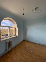 Будинок в чудовому місці під чистове оздоблення фото 19 Будинок в чудовому місці під чистове оздоблення фото 19