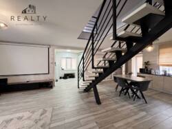 Будинок на Сонячному з сучасним ремонтом фото 1 Будинок на Сонячному з сучасним ремонтом фото 1