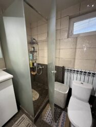 Продам будинок на 55 блочку з готовим тепличним бізнесом фото 15 Продам будинок на 55 блочку з готовим тепличним бізнесом фото 15