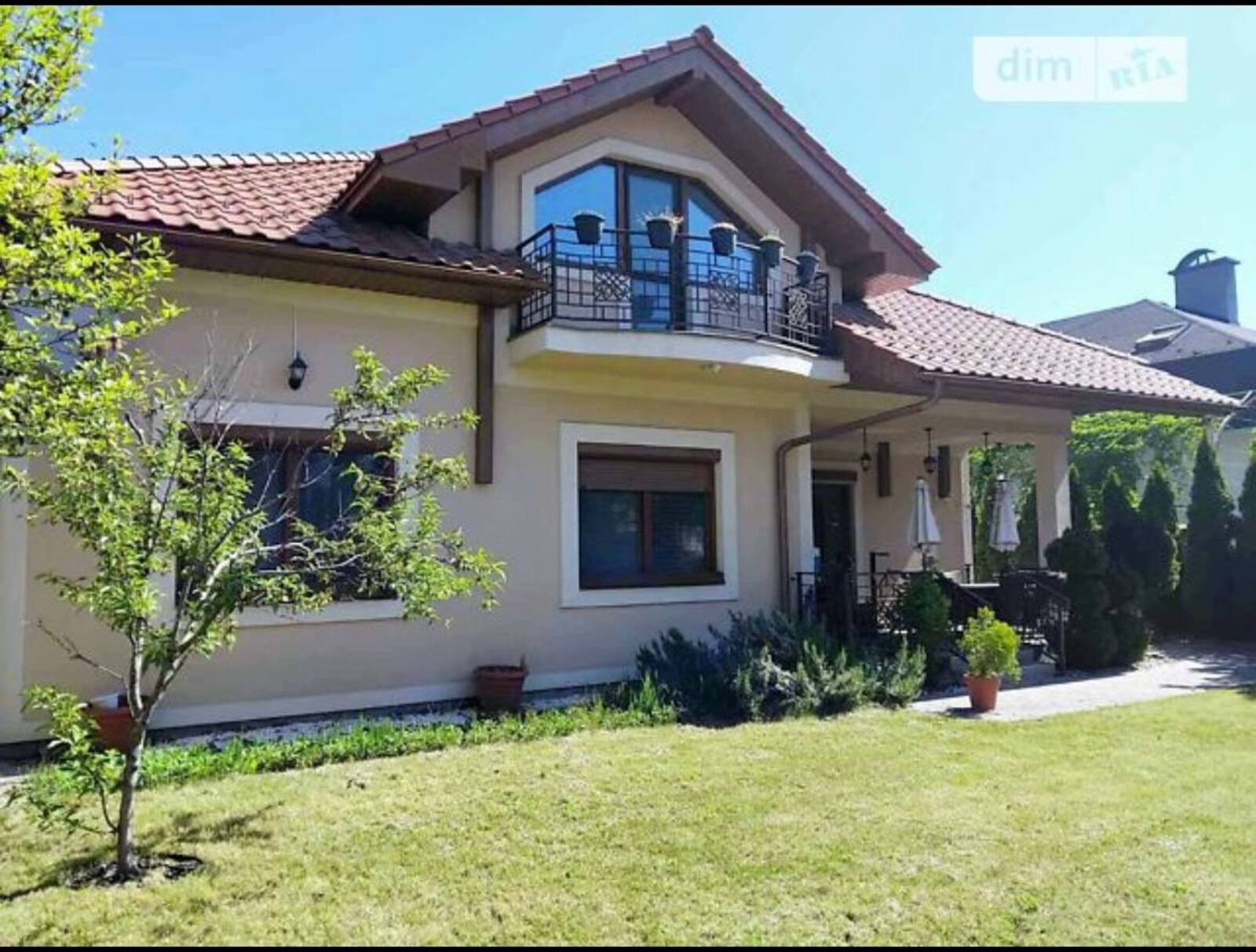 Продаж сучасного будинку в центрі міста! фото 1 Продаж сучасного будинку в центрі міста! фото 1