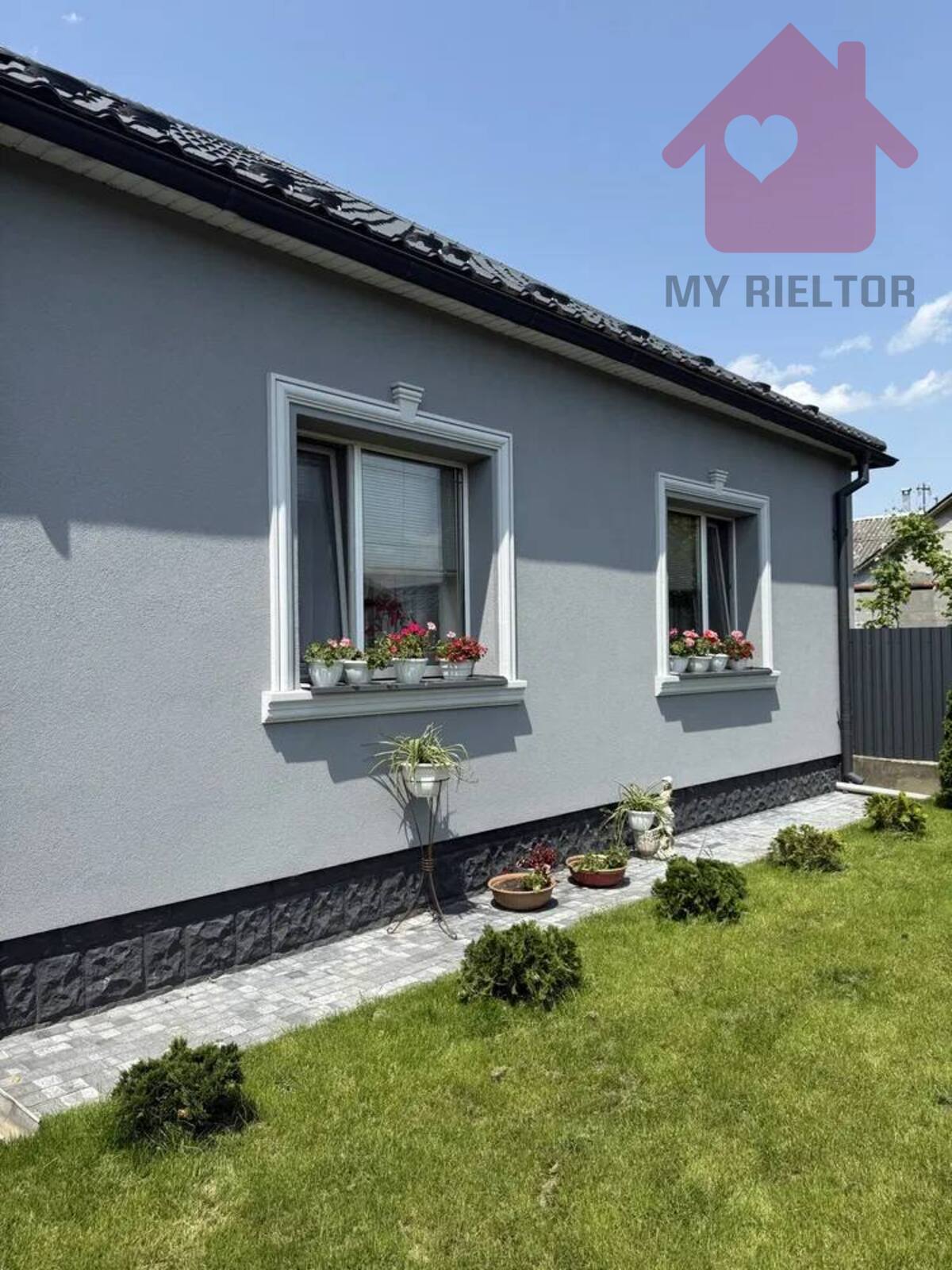 Продаж двох житлових будинків на одній ділянці! фото 1 Продаж двох житлових будинків на одній ділянці! фото 1