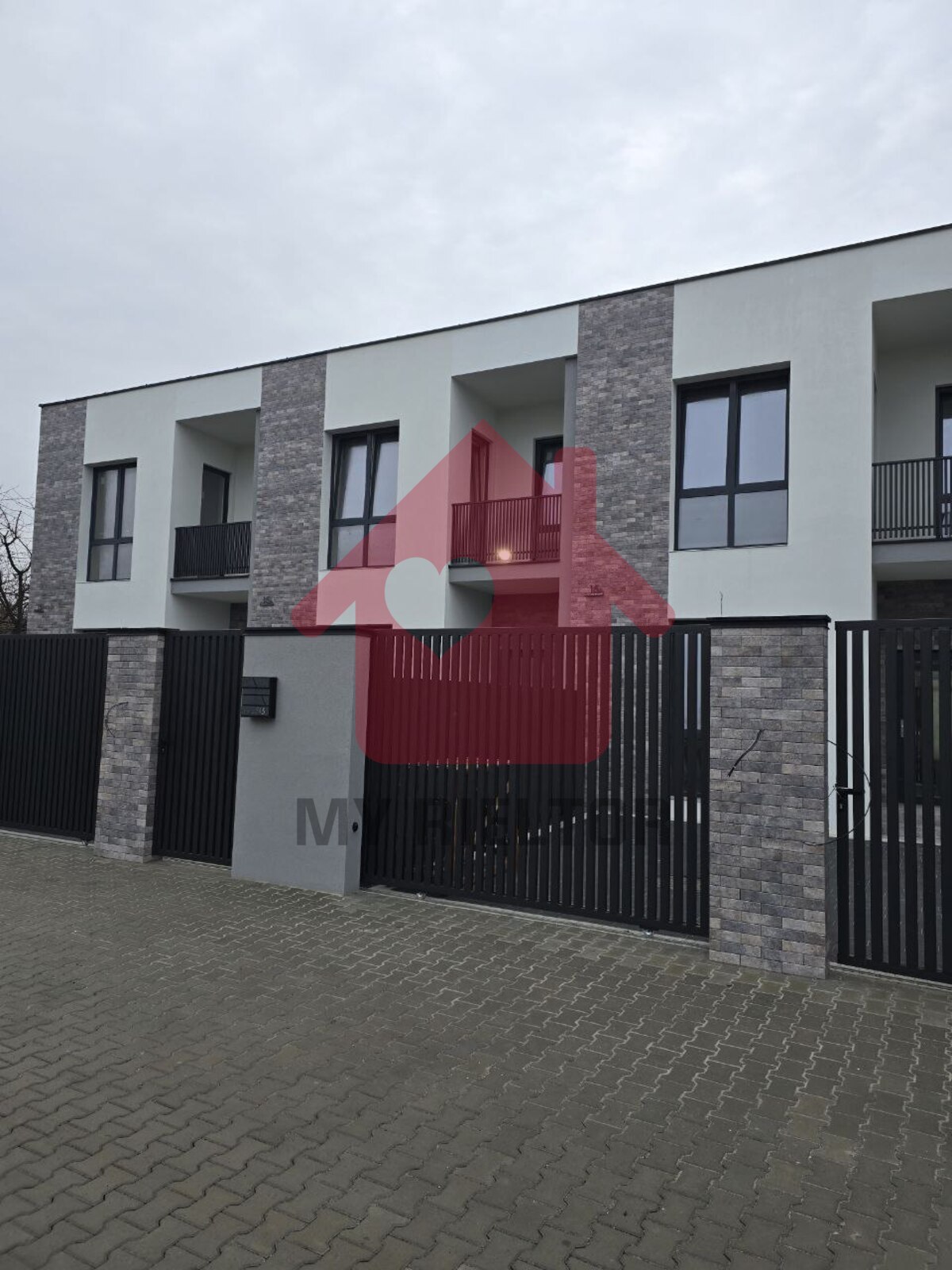 Продаж таунхаусу в Компотному районі! фото 1 Продаж таунхаусу в Компотному районі! фото 1