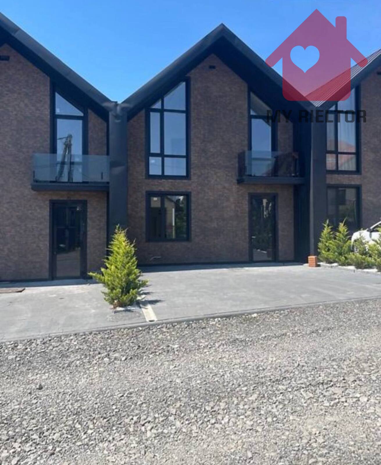 Продаж Таунхаусу з ділянкою! фото 1 Продаж Таунхаусу з ділянкою! фото 1