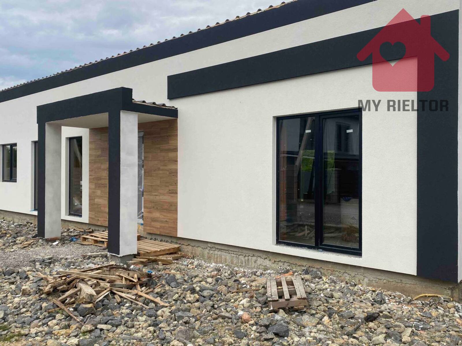 Продаж будинку з центральними комунікаціями! фото 1 Продаж будинку з центральними комунікаціями! фото 1