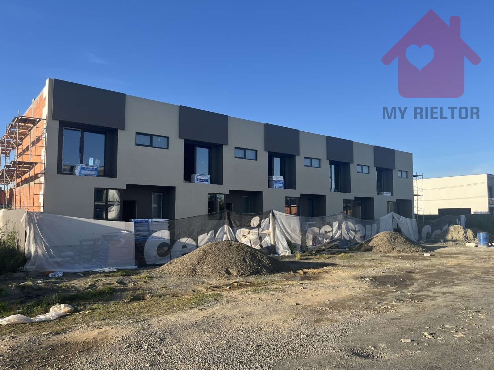 Продаж котеджів в Садовому! фото 1 Продаж котеджів в Садовому! фото 1