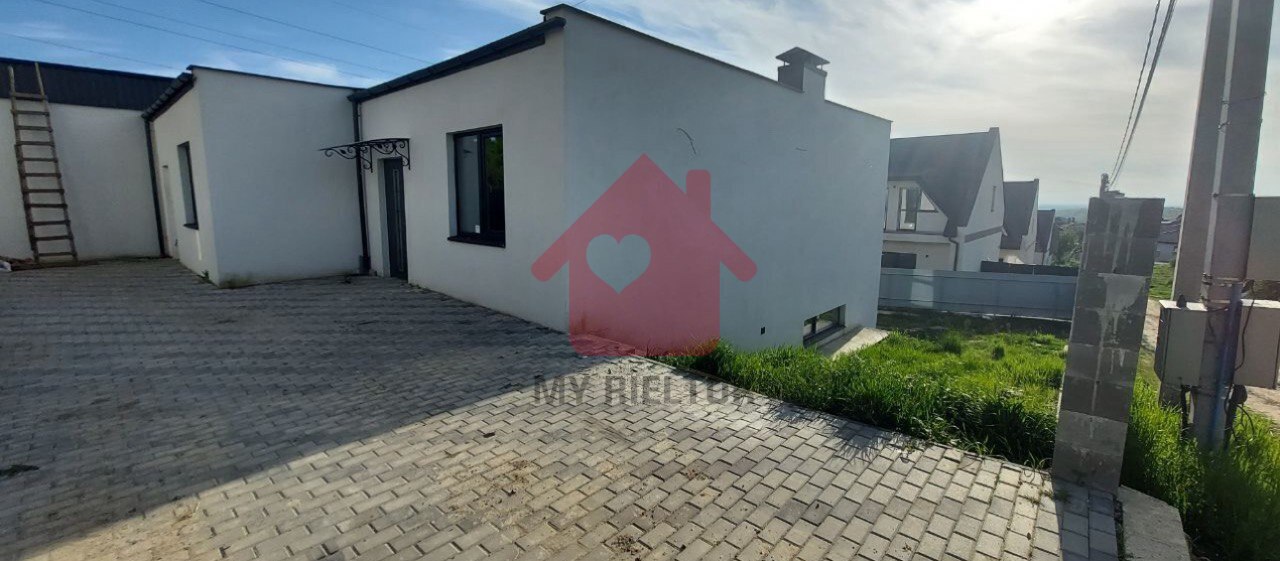 Котедж на Червениці фото 1 Котедж на Червениці фото 1