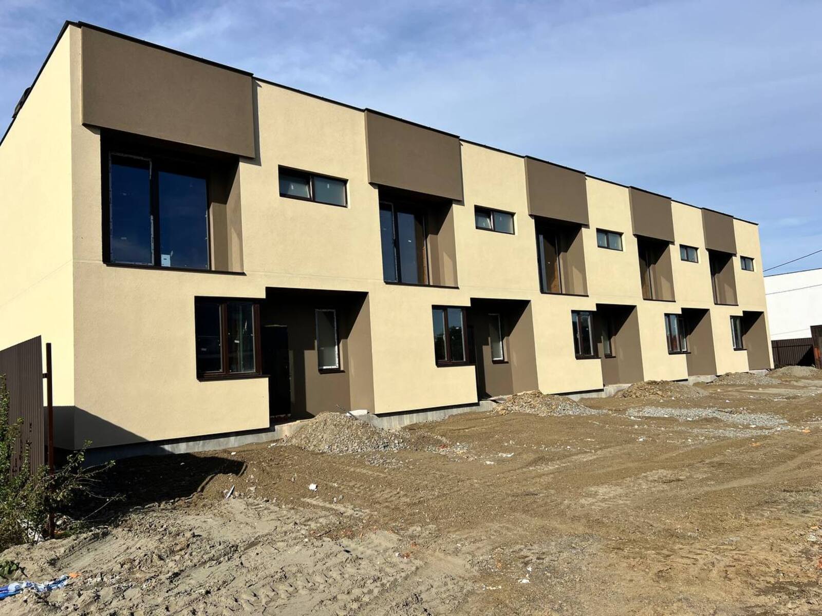 Продаж котеджів Ужгород Садовий (ближній) фото 1 Продаж котеджів Ужгород Садовий (ближній) фото 1