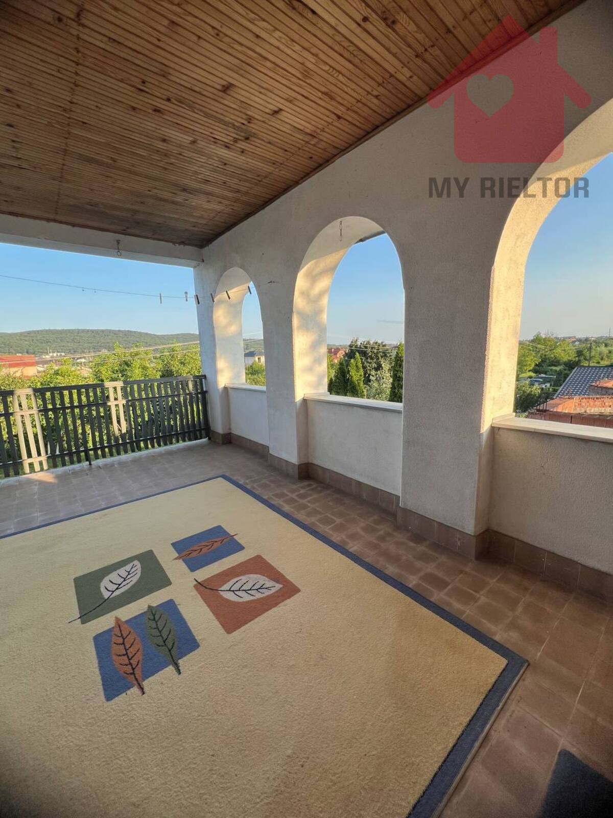 Продаж просторого двоповерхового будинку біля лісу та каналу! фото 1 Продаж просторого двоповерхового будинку біля лісу та каналу! фото 1