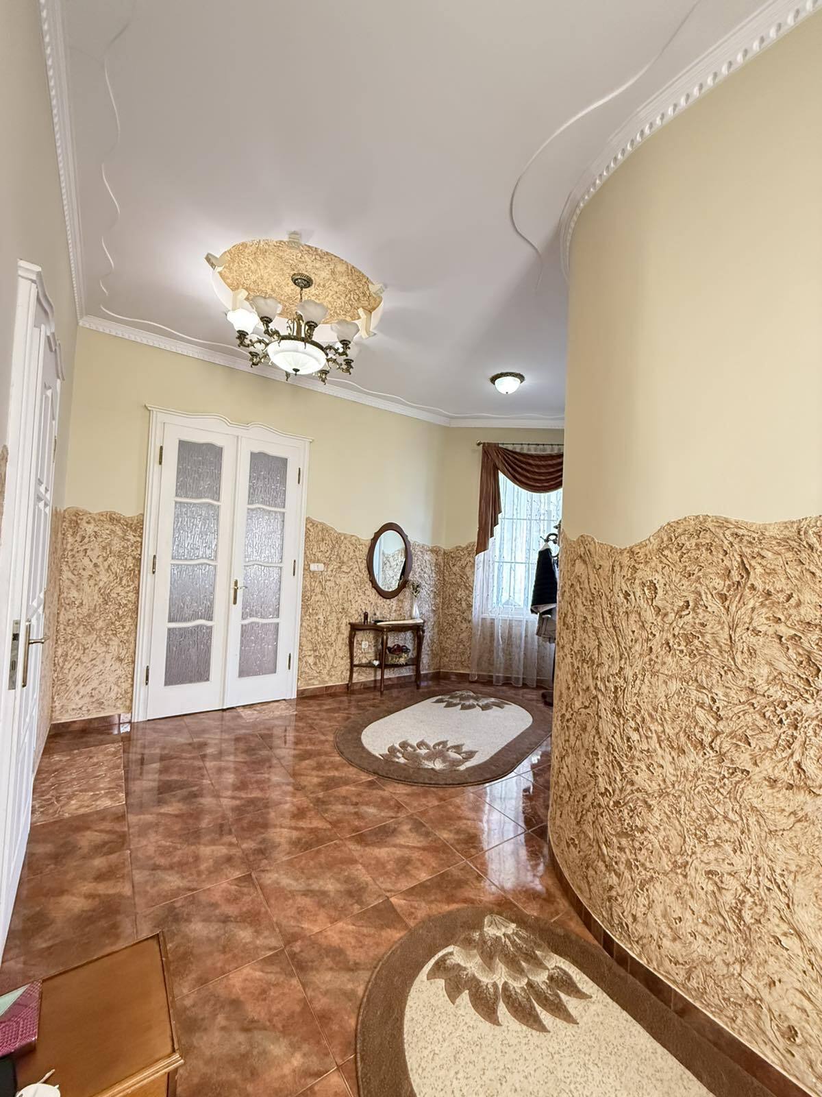 Житловий будинок + комерційне приміщення у самому серці міста! фото 1 Житловий будинок + комерційне приміщення у самому серці міста! фото 1