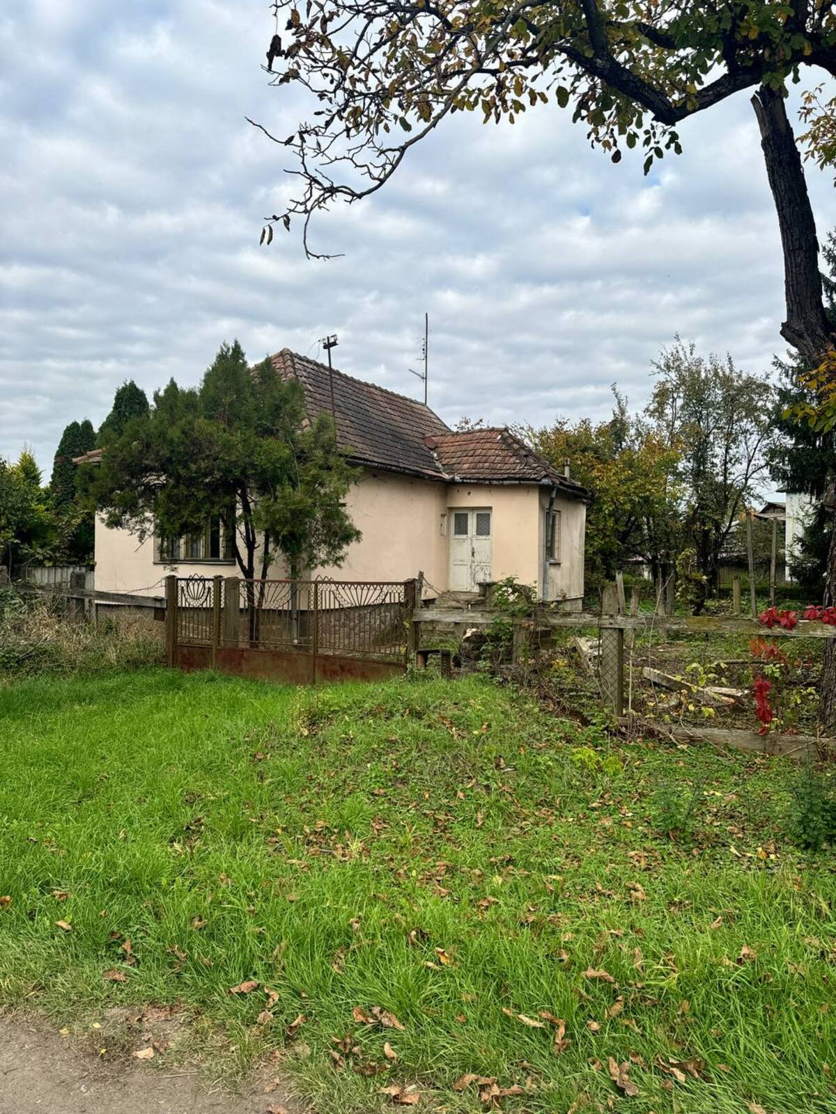 Продаж будинку біля Замку “Паланок”, м. Мукачево! фото 1 Продаж будинку біля Замку “Паланок”, м. Мукачево! фото 1