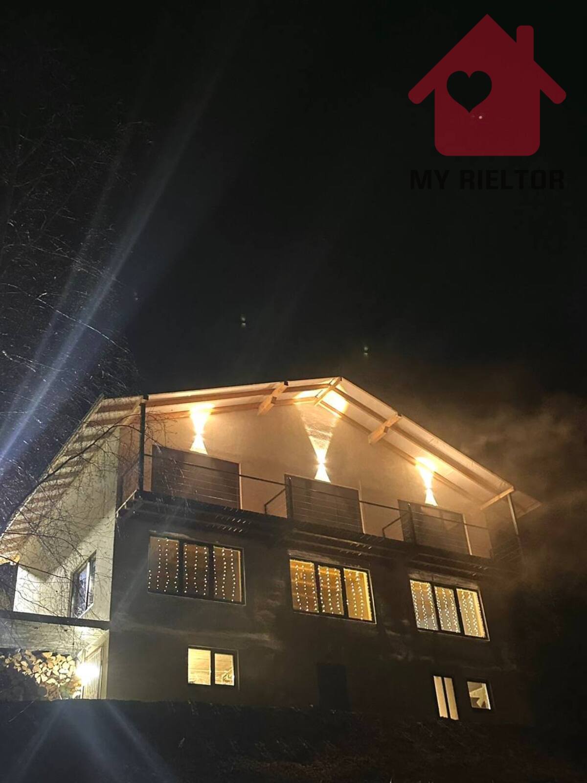 Продаж будинку у топовій локації - схил гори Красія с.Вишка фото 1 Продаж будинку у топовій локації - схил гори Красія с.Вишка фото 1