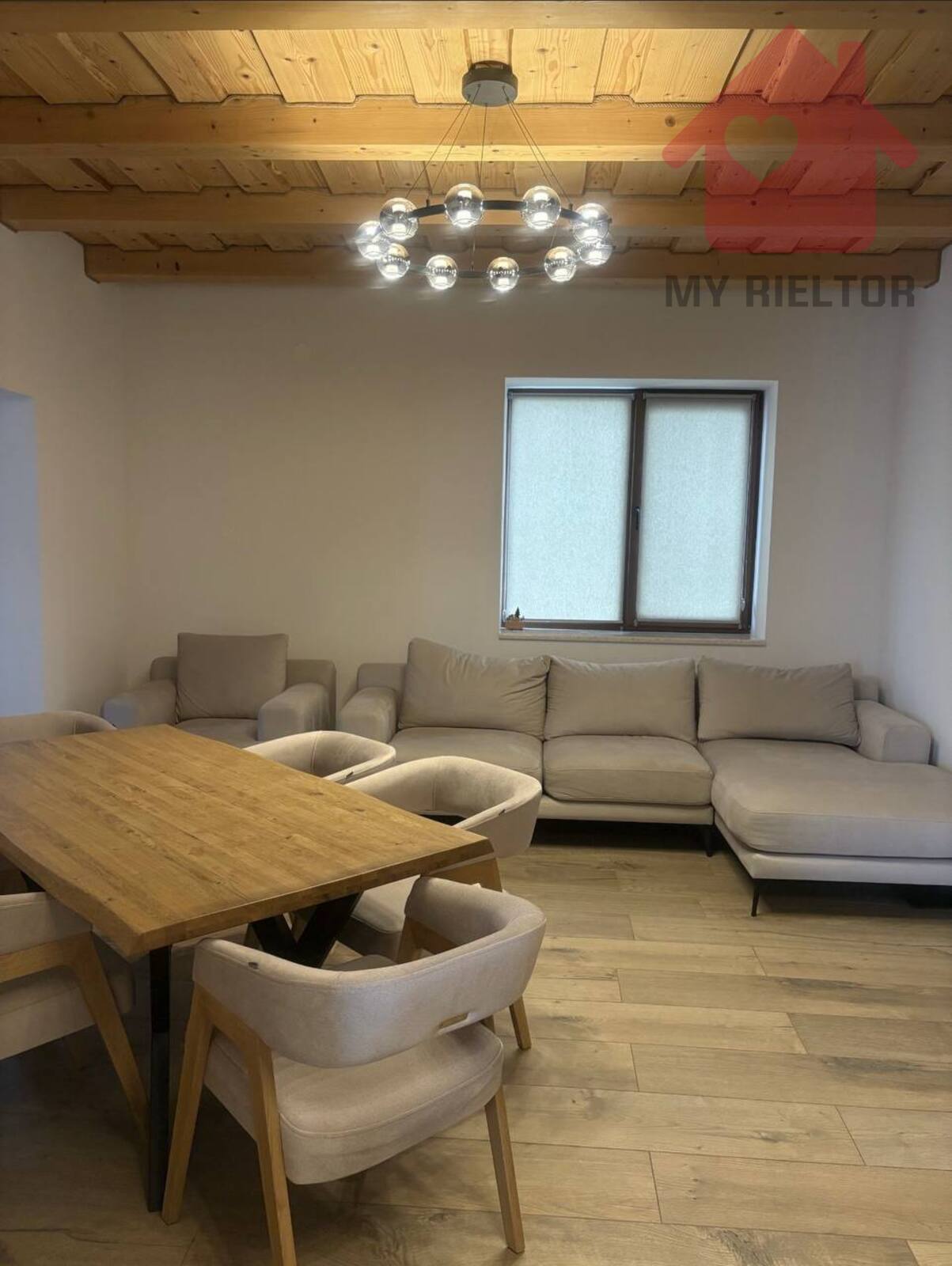 Продаж просторого будинку! фото 1 Продаж просторого будинку! фото 1