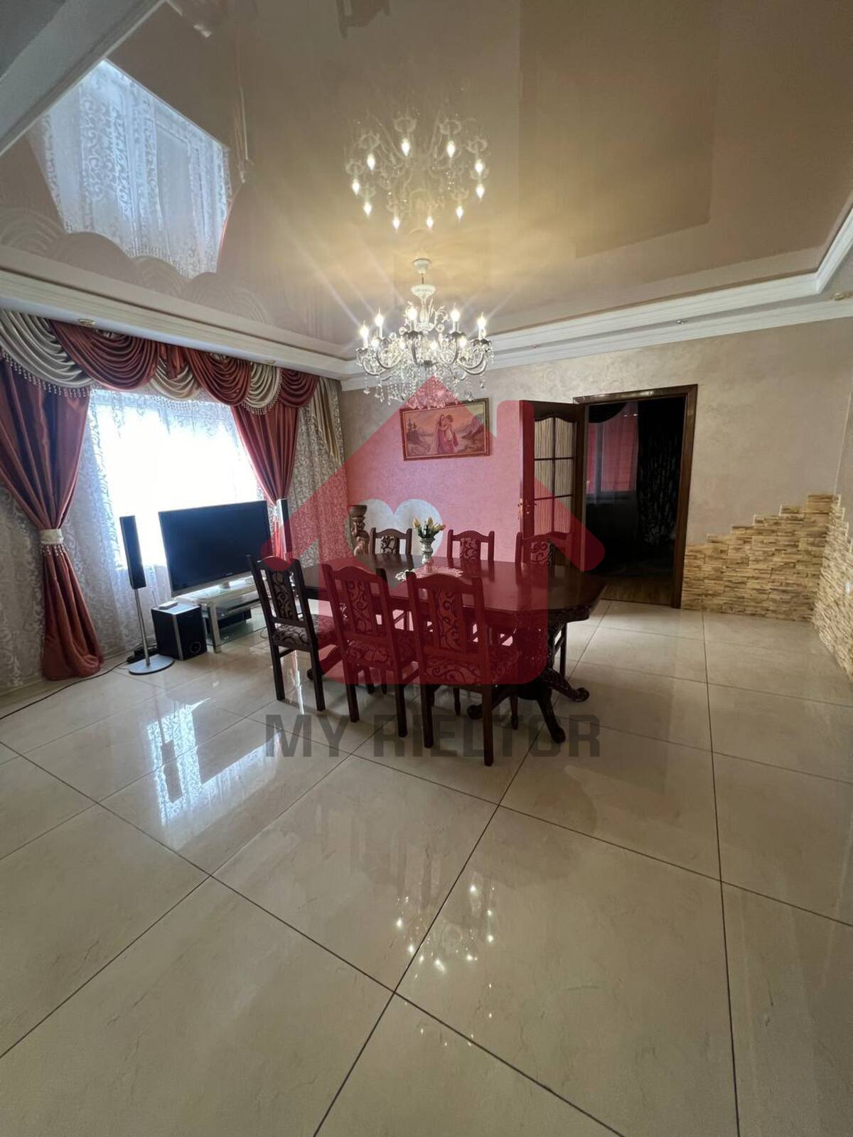 Продаж будинку по вул.Панькевича. фото 1 Продаж будинку по вул.Панькевича. фото 1