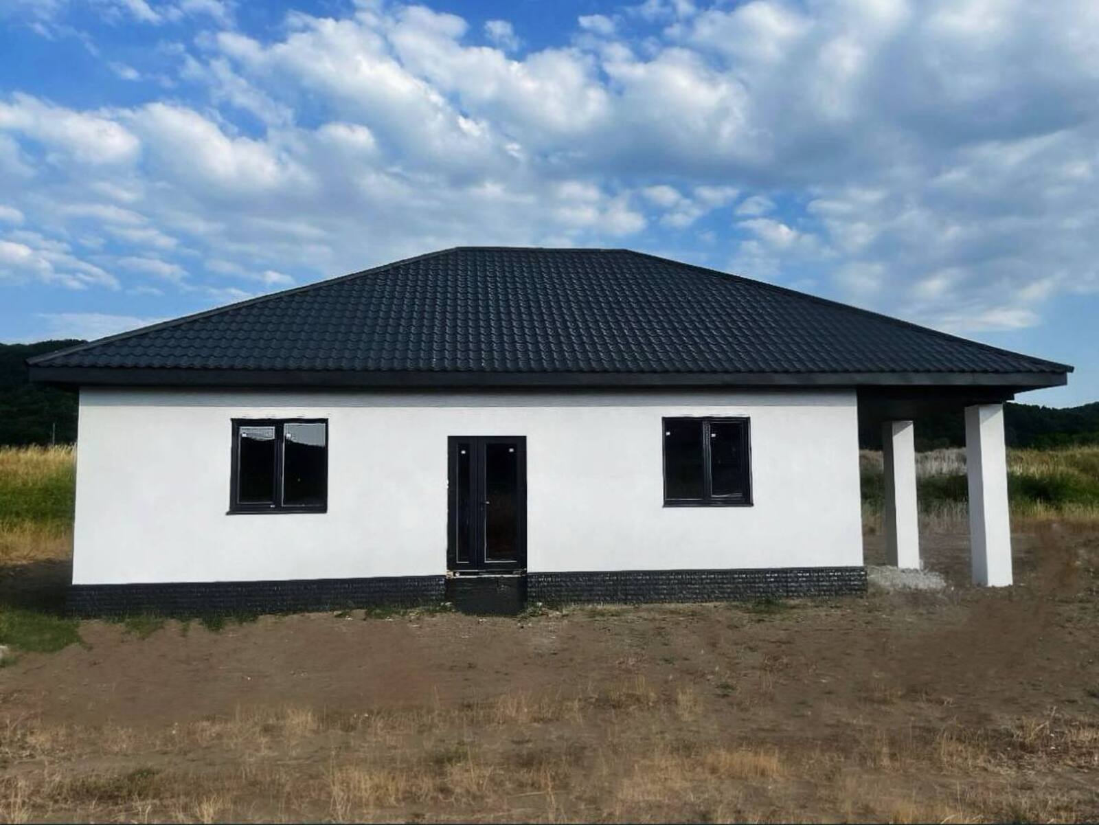 Продаж будинку в Невицькому! фото 1 Продаж будинку в Невицькому! фото 1