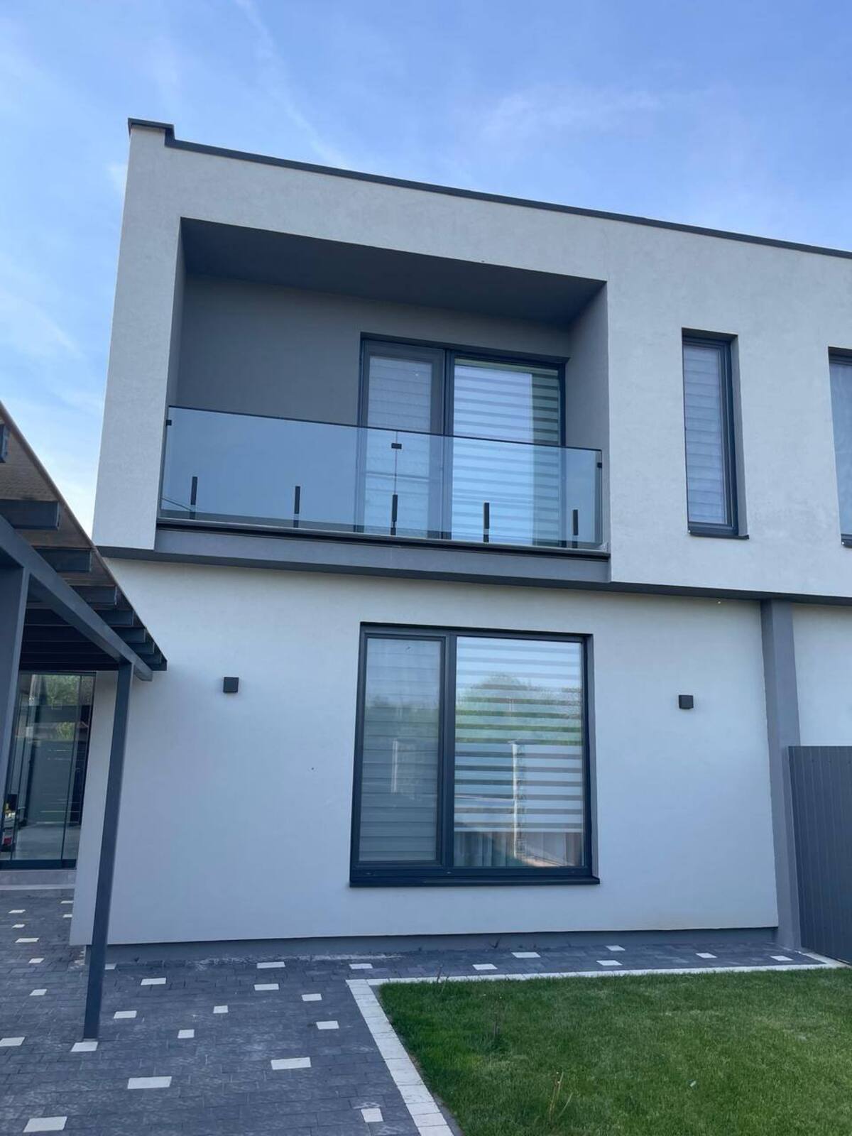 Продаж котеджу р-н Садовий фото 1 Продаж котеджу р-н Садовий фото 1