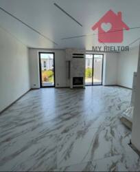 Продаж Таунхаусу з ділянкою! фото 2 Продаж Таунхаусу з ділянкою! фото 2