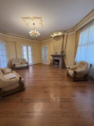 Житловий будинок + комерційне приміщення у самому серці міста! фото 5 Житловий будинок + комерційне приміщення у самому серці міста! фото 5