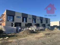 Продаж котеджів в Садовому! фото 1 Продаж котеджів в Садовому! фото 1