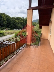 Продаж діючого готелю у с.Синяк фото 9 Продаж діючого готелю у с.Синяк фото 9