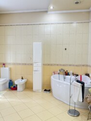 Житловий будинок + комерційне приміщення у самому серці міста! фото 20 Житловий будинок + комерційне приміщення у самому серці міста! фото 20